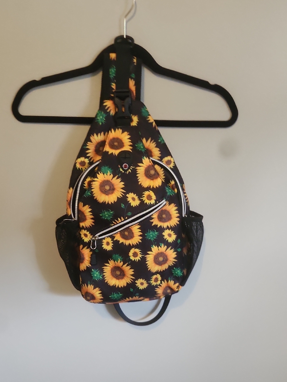 Sunflower Print Sling Backpack - Black & Yellow